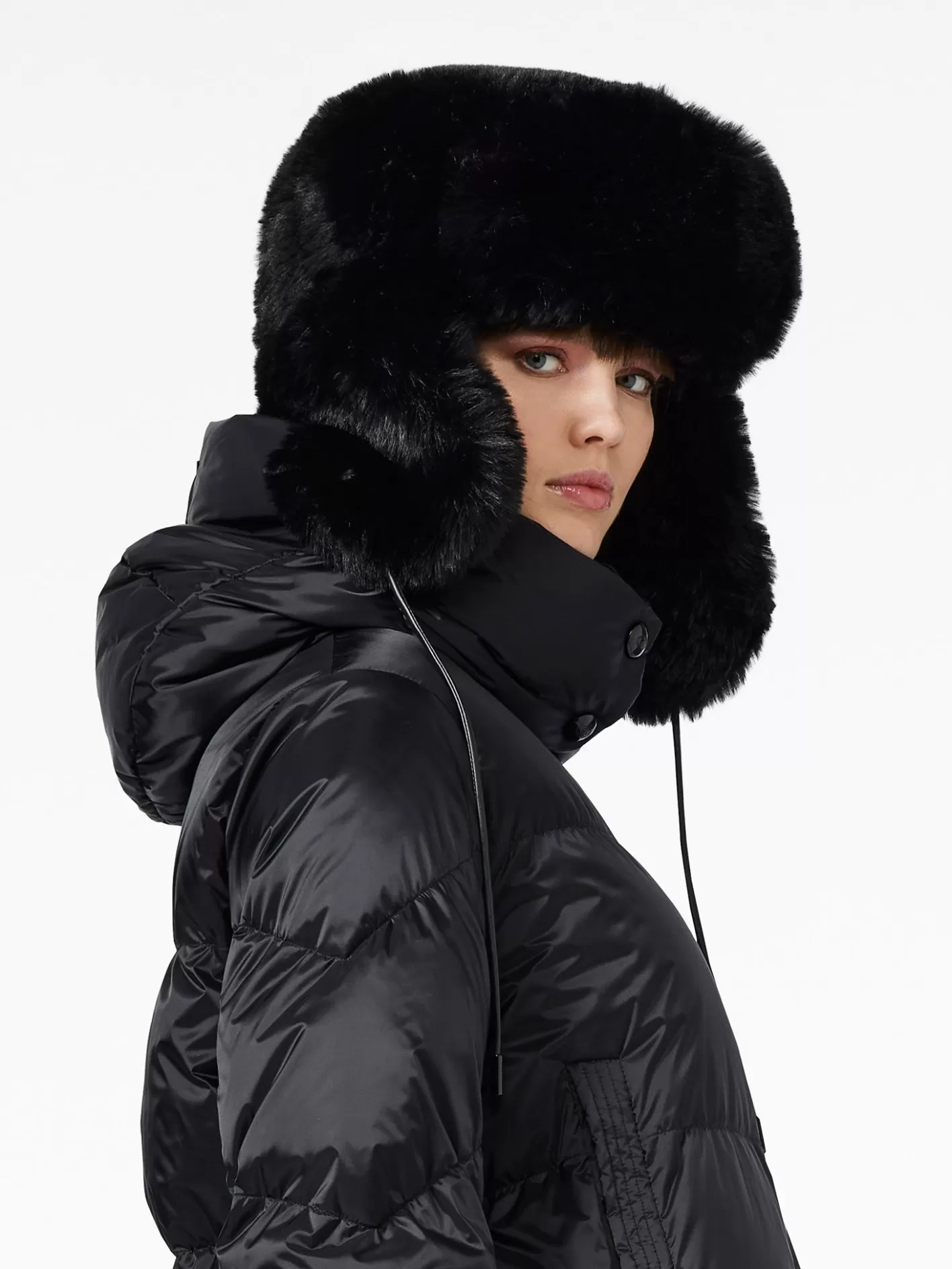 Goldbergh CHER Fluffy Aviator Hat black New