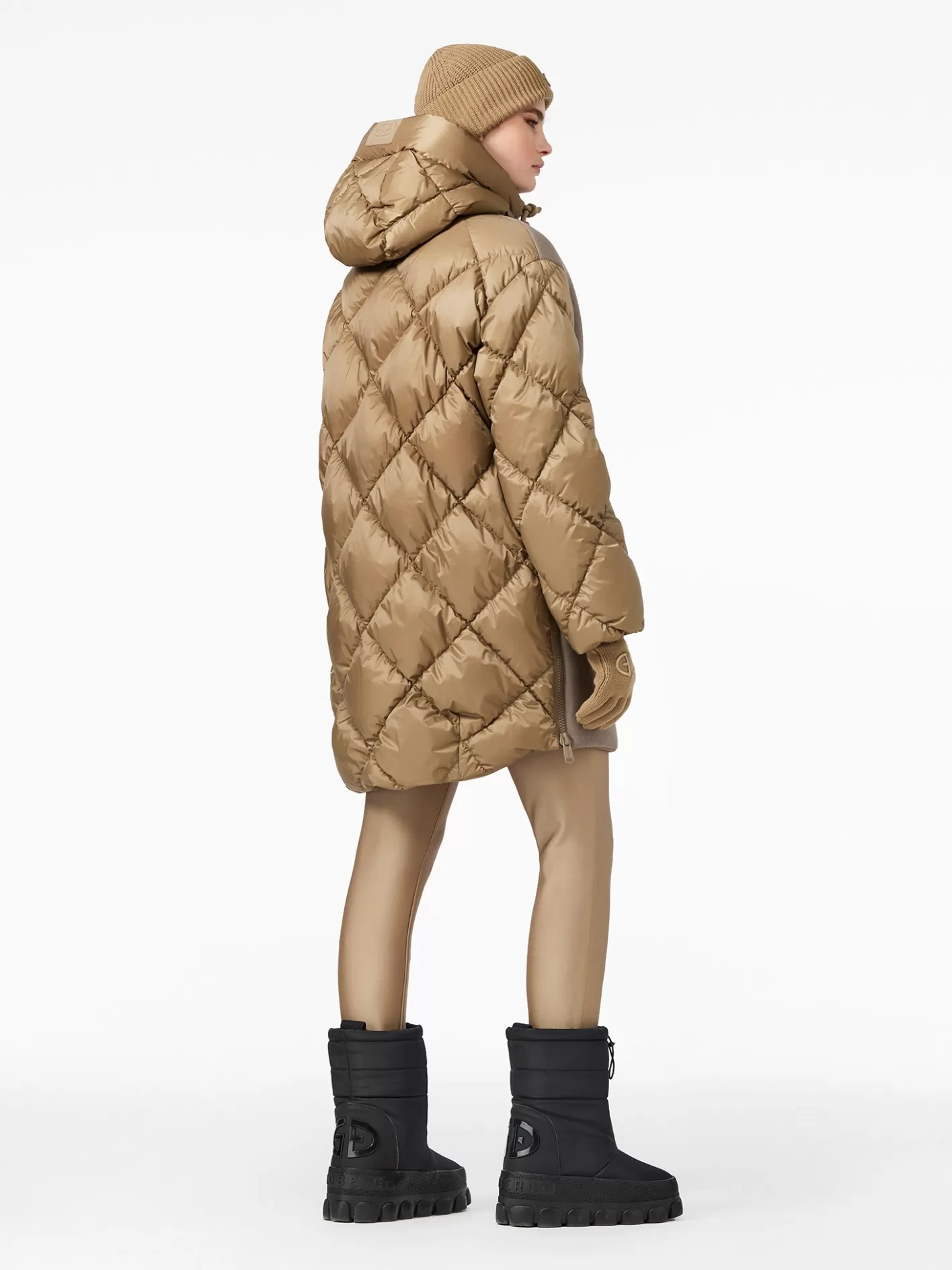 chou_jacket_5-1.webp Goldbergh CHOU Jacket Marmottes Shop